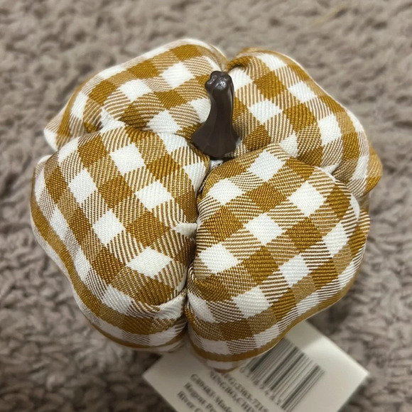 NWT 4 Plaid Pumpkins - Picture 4 of 8